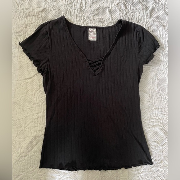 No Boundaries Tops - No Boundaries Y2K inspired top